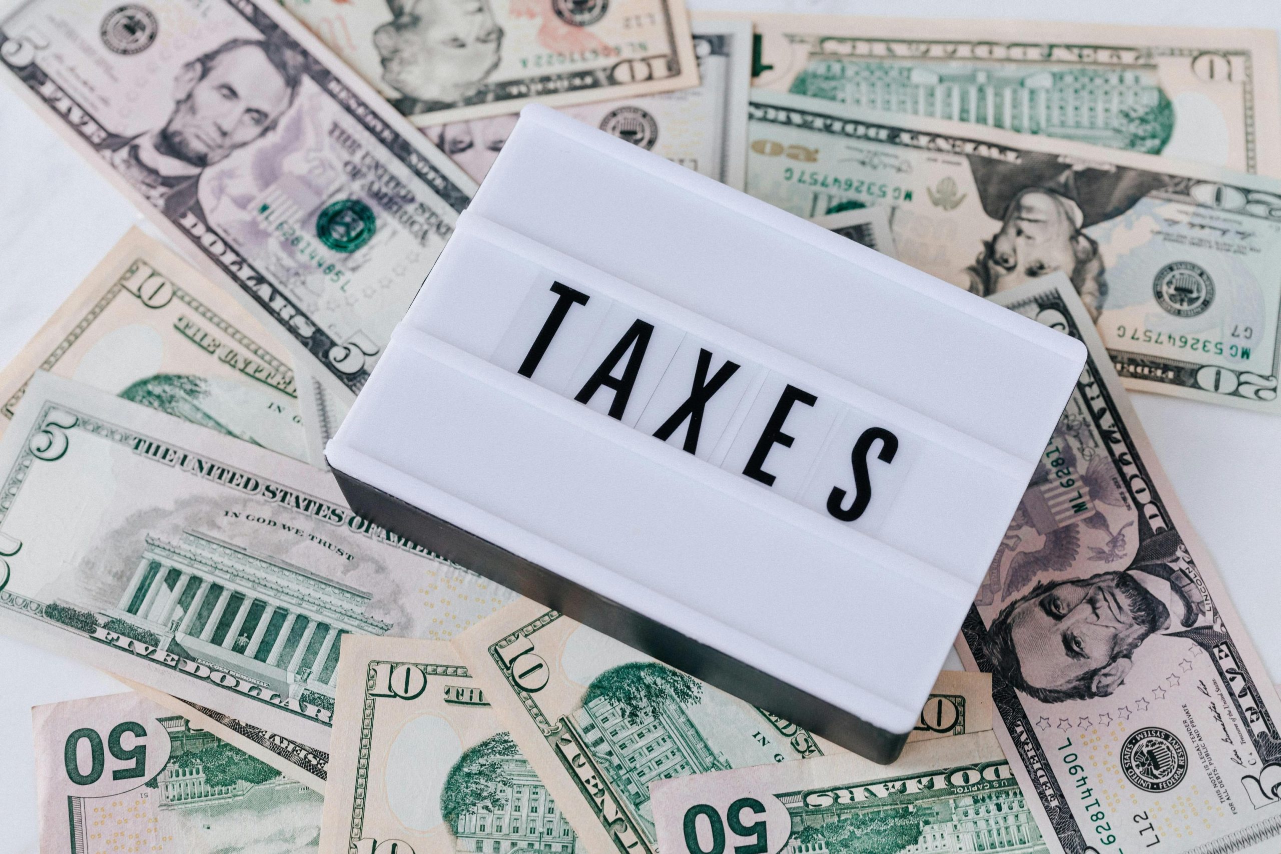 are tax preparation fees deductible
